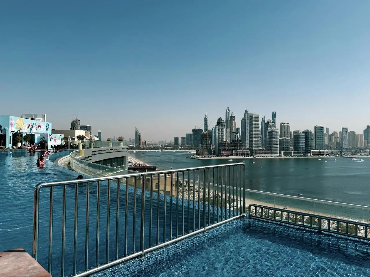 Seven Palm Apartment With Private Beach Access And Infinity Pool Dubai United Arab Emirates