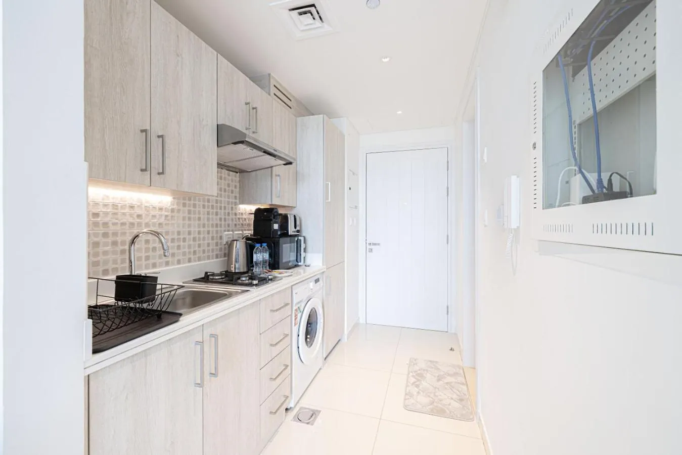 Seven Palm Apartment With Private Beach Access And Infinity Pool Dubai United Arab Emirates