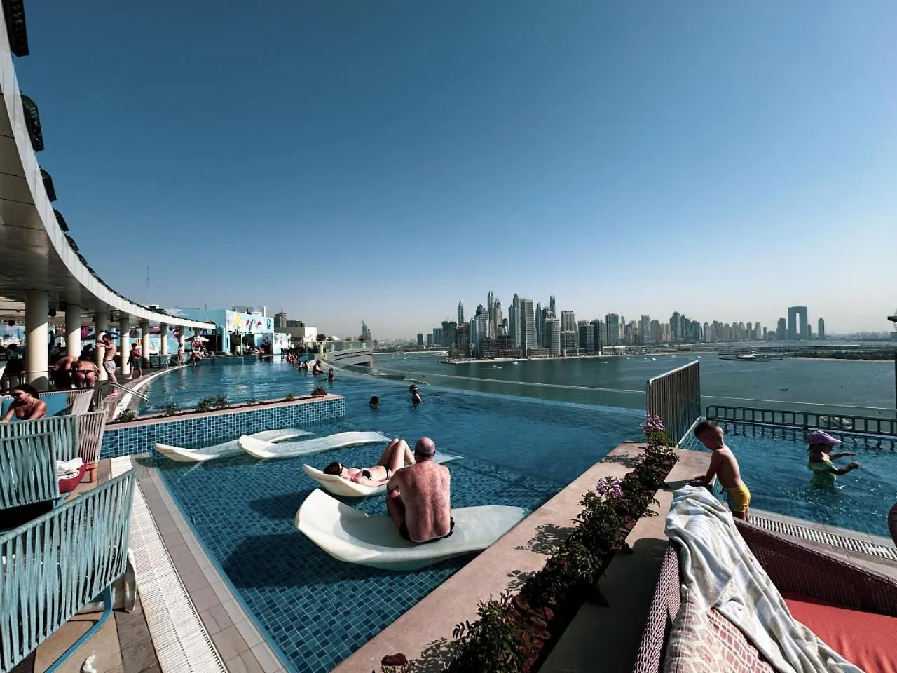 Seven Palm Apartment With Private Beach Access And Infinity Pool Dubaj