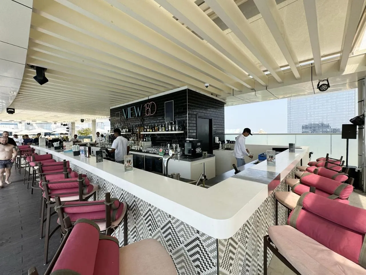 Seven Palm Apartment With Private Beach Access And Infinity Pool Dubai